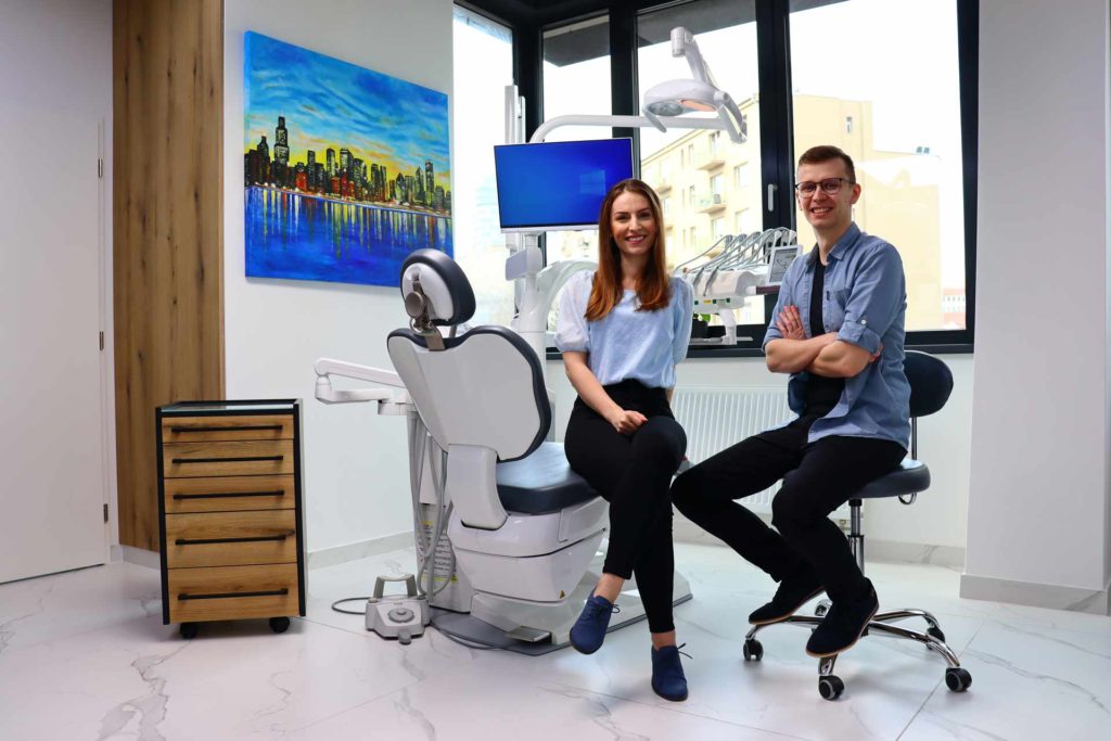 Všetko, čo potrebujete vedieť o zubných mostíkoch v roku 2026 – zubná ambulancia dentme